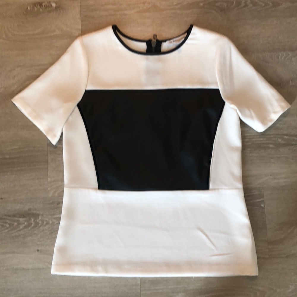 BCBG Blouse T-shirt with Leather Detail